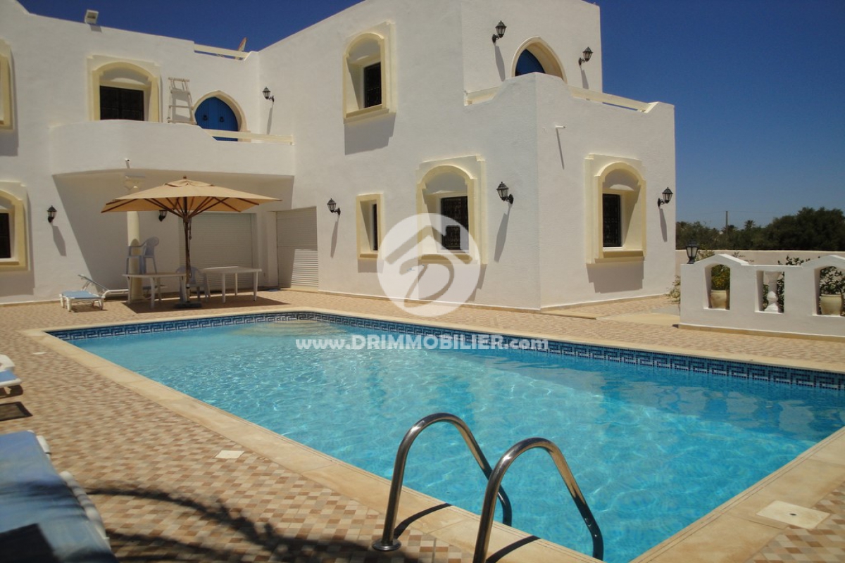 L 104 -   Villa avec piscine Djerba